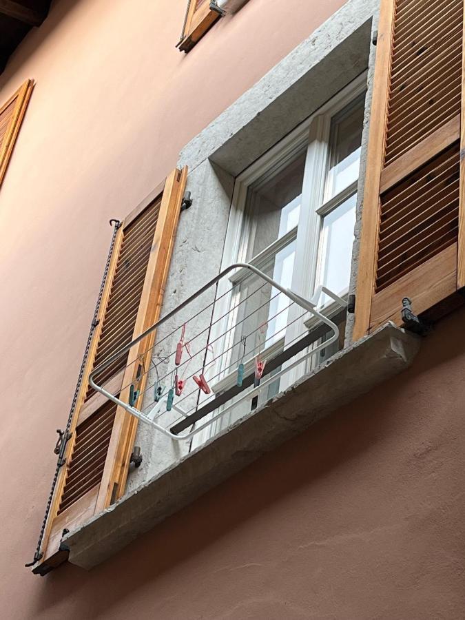 La Piccola Casa Al Lago - Intera Casa Con 3 Camere E 2 Box Saló Exterior foto
