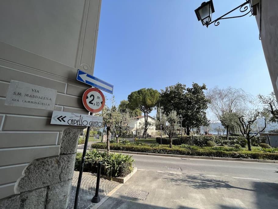 La Piccola Casa Al Lago - Intera Casa Con 3 Camere E 2 Box Saló Exterior foto