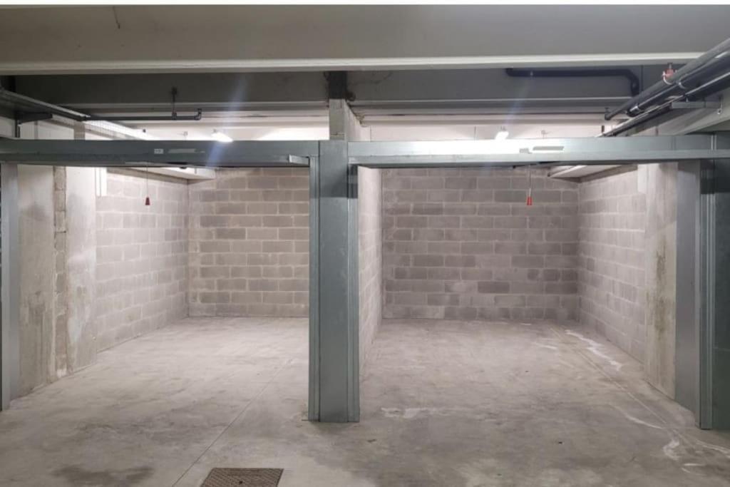 La Piccola Casa Al Lago - Intera Casa Con 3 Camere E 2 Box Saló Exterior foto