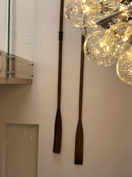 La Piccola Casa Al Lago - Intera Casa Con 3 Camere E 2 Box Saló Exterior foto